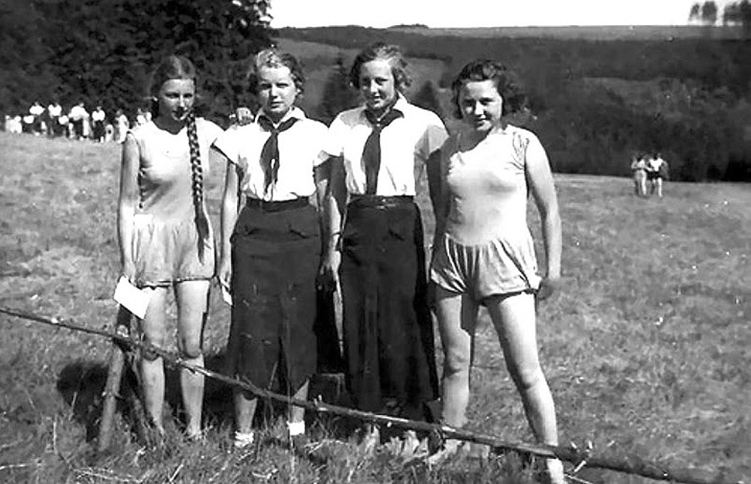 Below: Girls of Group Hochland training to be medical orderlies. 